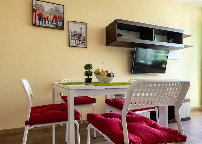 Riverside With Free Parking *