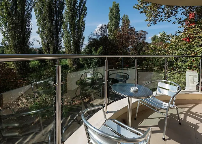 Appartement Riverside With Free Parking *